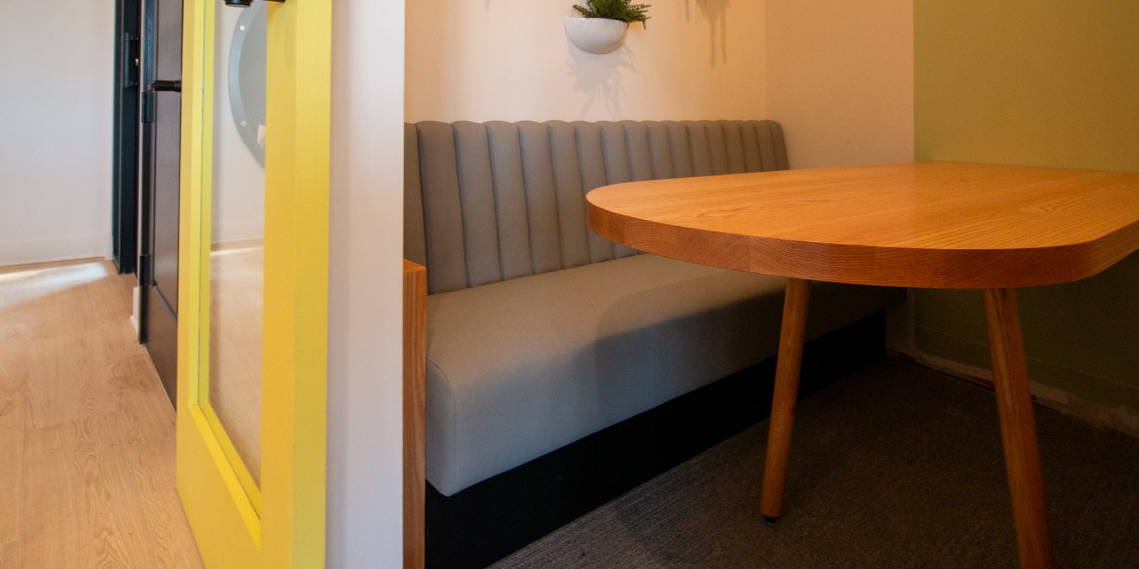 Clean Design Solutions That Elevate Guest Experience and Keep Clutter Out of Sight