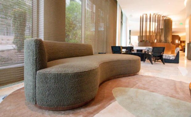 Sixth-Ave-commercial-u-shaped-banquette