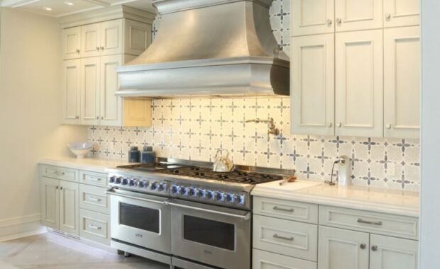 Sixth-Ave-custom-kitchen-cabinets--768x512